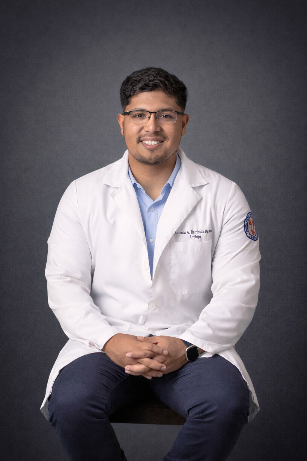 Fotografía profesional del Dr. Jesús Barrientos